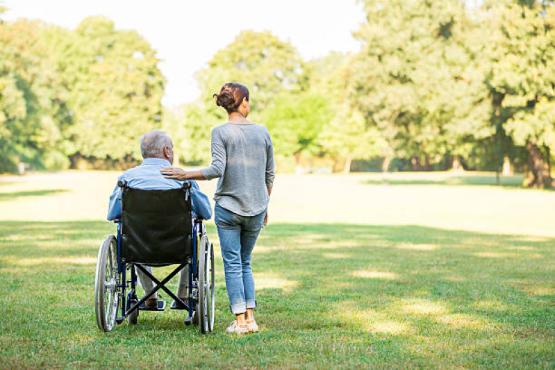 Cuidador para Idoso com Alzheimer Carapicuíba - Cuidador para Idoso com Parkinson