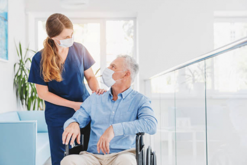 Empresa Especializada em Cuidador para Idoso Artrite Mogi das Cruzes - Cuidador para Idoso com Parkinson